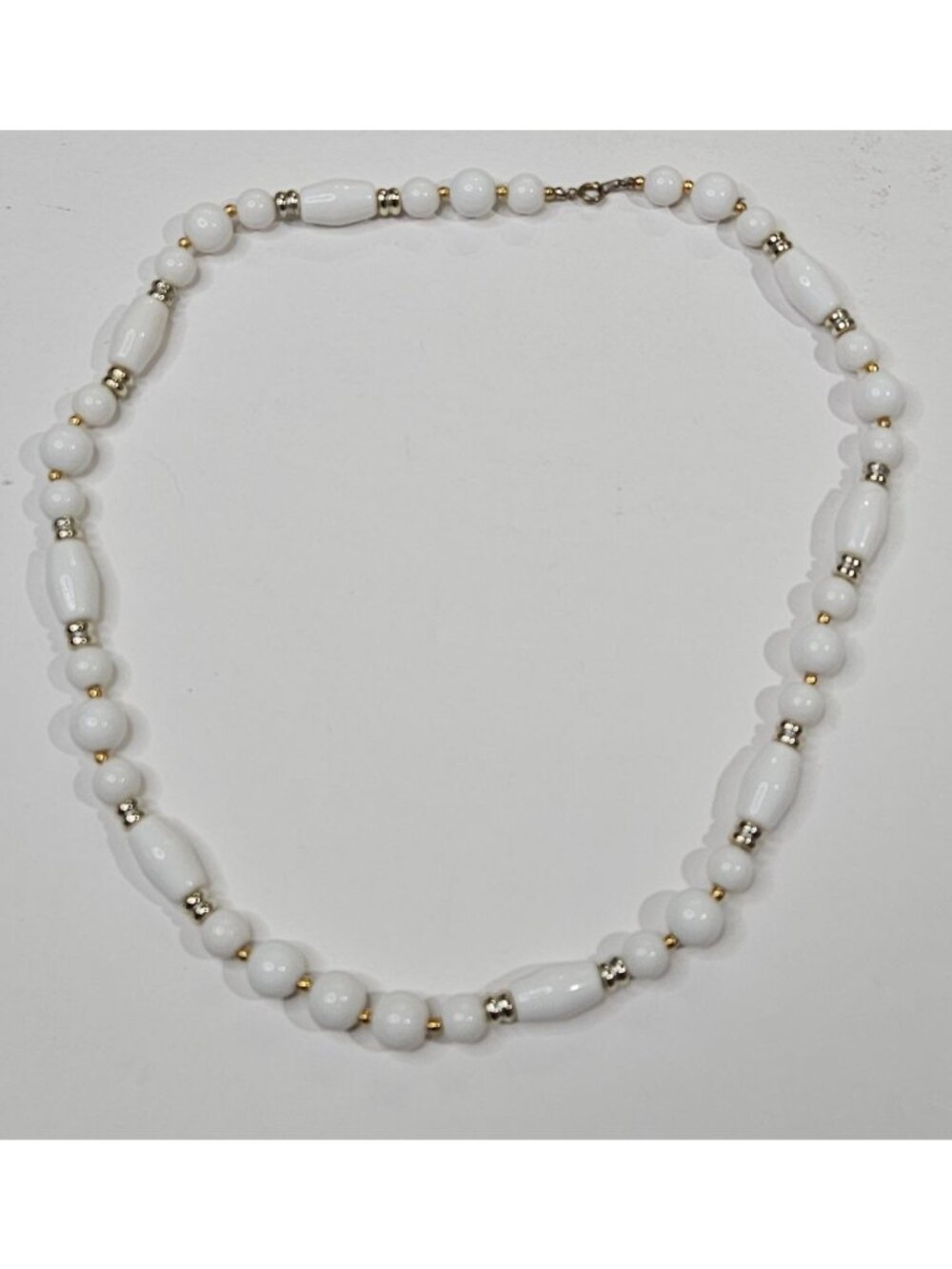 Vintage 80s White Plastic Goldtone Beaded Necklace Spring Ring Clasp 23 inches